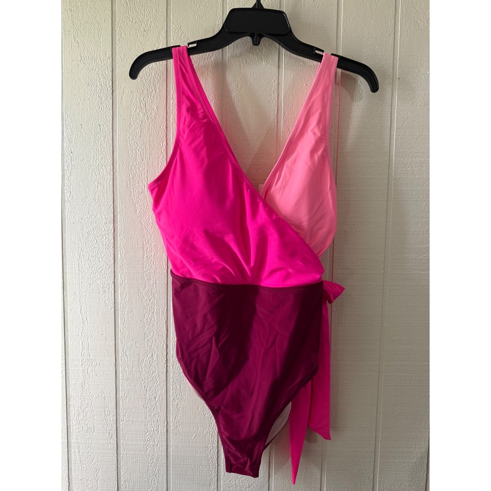 CUPSHE Women Pink Burgundy Colorblock Wrap V-Neck One Piece Swimsuit Large NWT